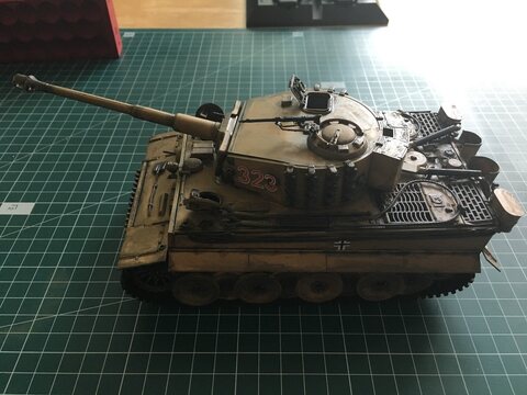 아카데미 1/35 Tiger I 중기형