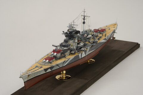 1/350 DKM Battleship Tirpitz