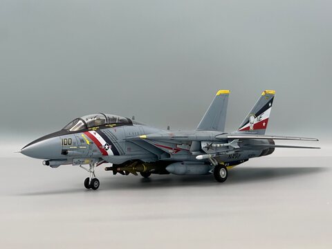 1/72 USN F-14D `VF-2 Bounty Hunters`-아카데미.