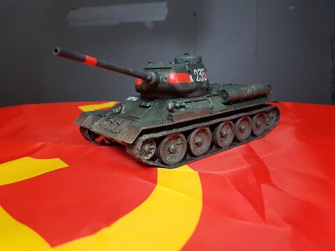 1/35 아카데미 T-34/85 (커스텀형)