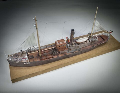 (Schreiber-Bogen) Fischkutter Consul Pust (1/100,72593)