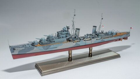(Flyhawk) HMS Naiad (1/700,FH1112)