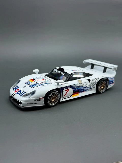 Porsche 911GT1 EVO