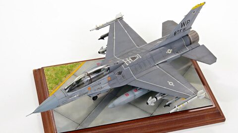 F-16B Plus Fighting Falcon "Wolf Pack"