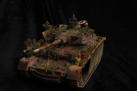 1/35 아카데미 4호전차 구판