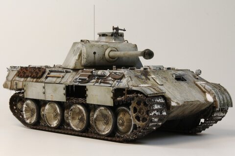 Tacom Panther Ausf.A 초기형 1/35 입니다.