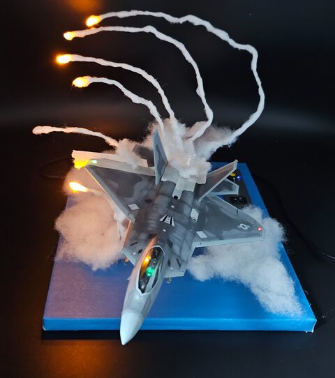 아카데미_울프팩 F-22A 랩터 1/72_플레어 디오라마