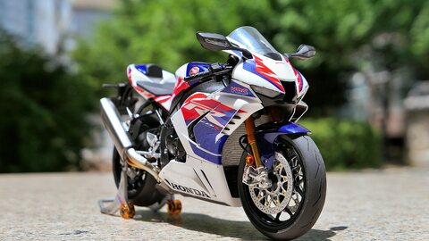 Honda CBR1000RR-R Fireblade SP 30th Anniversary 도색완성작