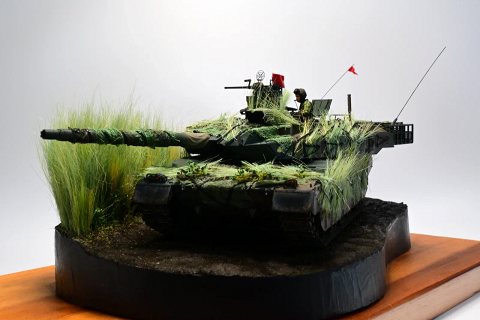 1/35 10式戦車 비넷입니다.