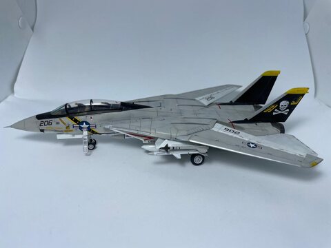 아카데미 1/72 F-14A VF-84 졸리로저스 1978년