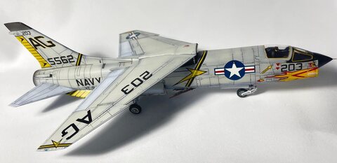 아카데미 1/72 F8U-2(F-8C) VF-84 졸리로저스 1959~1960년