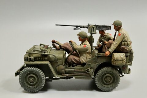 wwii 지프와 병사들