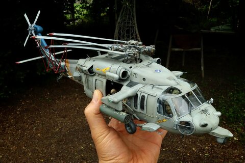 MH-60S 나이트호크 헬기(1/35) & 네이비씰
