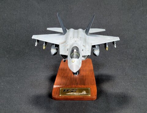 1/72 KF-21 보라매 w/천룡 미사일