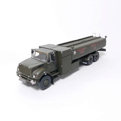 1/48 R-11 급유트럭 (Kinetic Model)