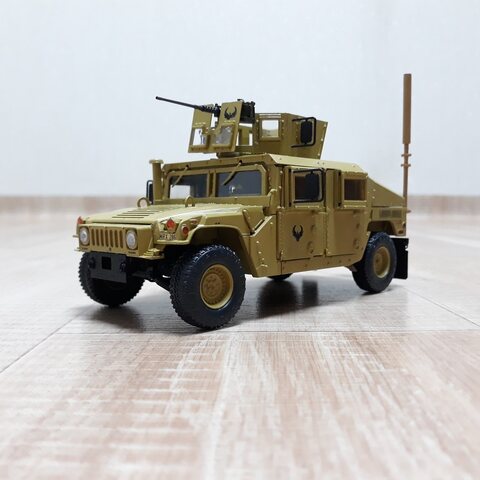 1/35 M1151 (아카데미과학)