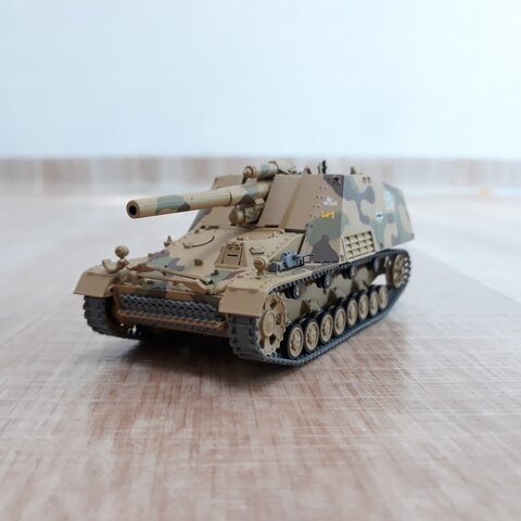 1/72 Sd.Kfz.165 Hummel (Dragon)