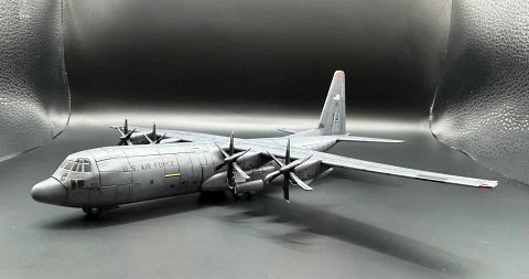 Academy C-130J-30 (1/144)