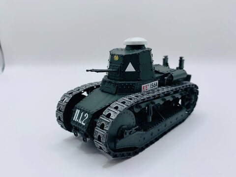 Tauro Model FIAT 3000 (1/35)