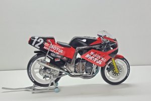▶MOTO GP '86 [TAMIYA] 1/24 SUZUKI GSX-R750 Gamma Yoshimura #No.12
