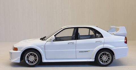 ▶Japanese '98 [FUJIMI] 1/24 MITSUBISHI Lancer Evolution V