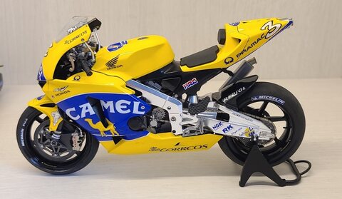 ▶MOTO GT '04 [TAMIYA] 1/12 HONDA RC211V CAMEL Team. #No.3