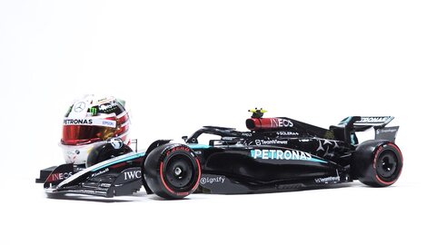 [NewScratch] 1/20 Mercedes-AMG Petronas W15