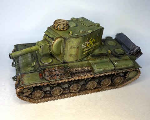 1/35 KV-2 (독일군 노획 사양)