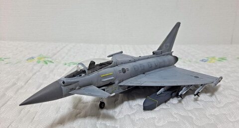 [Hasegawa 1/72] ROKAF EF-2000