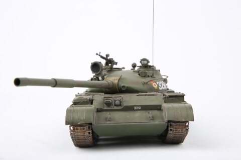 RUSSIAN T-62A TANK