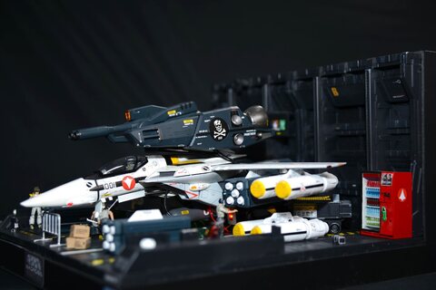 Hasegawa 1/48 VF-1S Super Valkyreis 'Skull Squadron'
