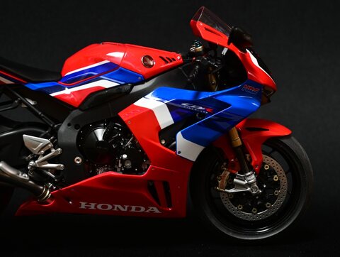 타미야 1/12 CBR1000RR-R FIREBLADE SP
