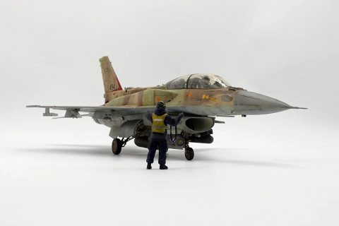 1:32 Israeli Air Force F-16I SUFA