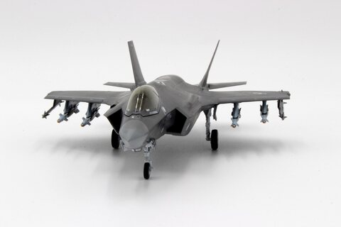 Tamiya 1:72 F-35A