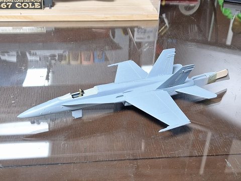 아카데미 1/72 FA-18A Hornet 제작 2