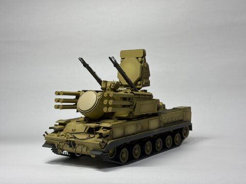 Trumpeter 1/35 pantsir (tracked)