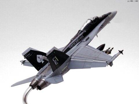 아카데미 1/72 F/A-18D
