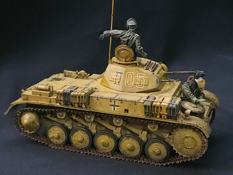 ] 1/35 German Panzer II Ausf.F `North Africa` w/PE Parts