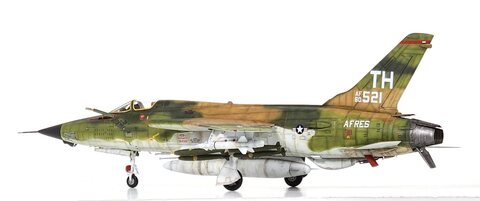 F-105D 썬더치프 하비보스 1/48