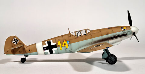 Bf 109 G-2 (1/48 Academy)