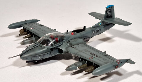 A-37B (1/72 Academy)