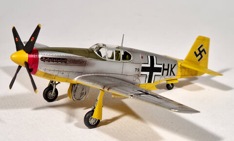 P-51B (1/72 Academy)