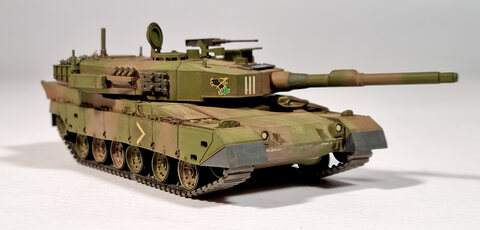 JGSDF Type 90 Tank (1/76 Fujimi))