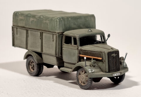 Opel cargo truck (1/76 Airfix)