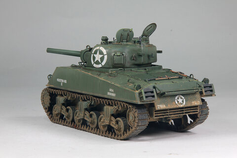 1/35 M4A3 105 MM SHERMAN