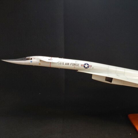 italeri) XB-70 1/72