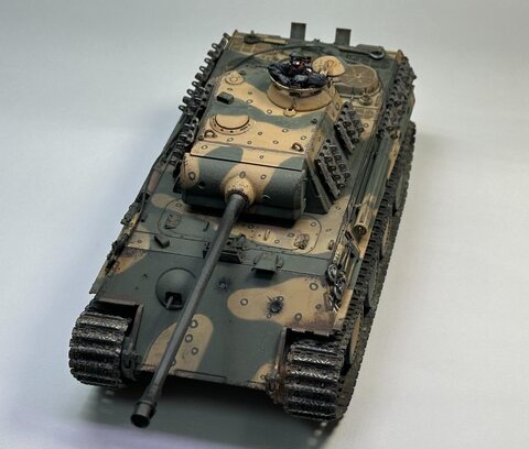 1/35 Panther G (Academy)
