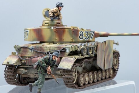 Panzer IV H late HJ 837