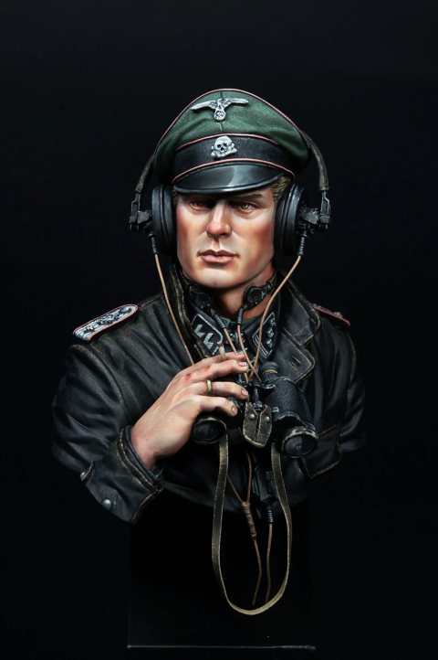 SS Panzer Commander Normandie 1944. Young Miniatures 1/10 BUST