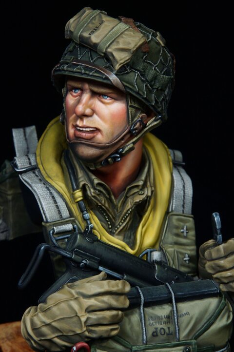 US AIRBORNE NORMANDY 1944. (Young Miniatures 1/10)